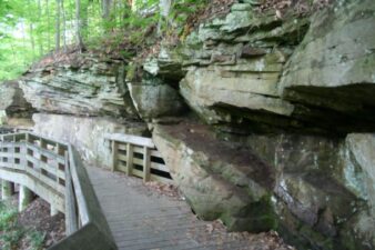 A nice boardwalk led down to the falls.