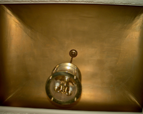 The ceiling above the entrance was painted gold.