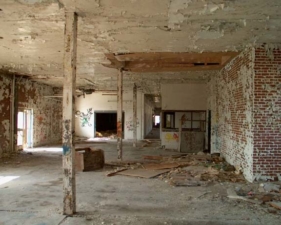 This appeared to be an office area on the floor where we entered.