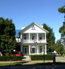 The Buckley House was built in 1879 for the granddaughter of Dudley Woodbridge, one of Marietta's first merchants and an early judge. It was a bed and breakfast when we visited. The building is said to be haunted by the ghost of a Chinese exchange student who killed himself by drinking chloroform.
