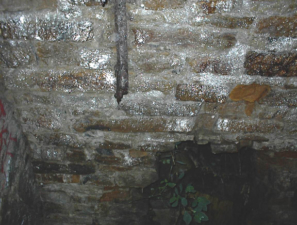 Some metal rods protruded from the ceiling.