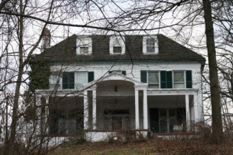 Mooney's Mansion as seen from Walhalla Road.