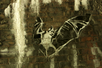 If only all of the graffiti in the tunnel was this artistic...