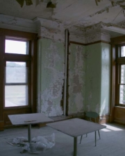 A couple of tables were also set up in the briefing room.