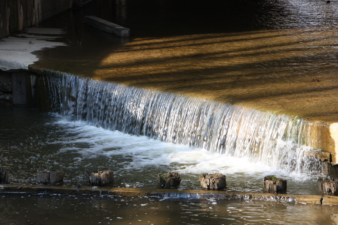 The tunnel floor was slightly above the water level, making a neat little waterfall.