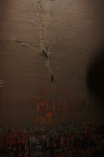 A large crack inside the tunnel.