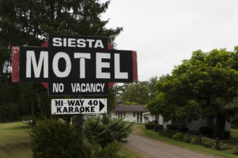 Siesta Motel as seen from the intersection of US Route 40 and Sundale Road.