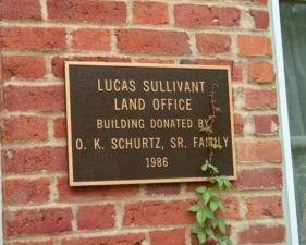 The dedication plaque listed the donors and the year the building was moved to its present location.