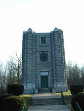 The view of Sunset Crematory as we approached from the front.