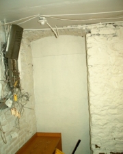 And the third possible entry. Notice the arch at the top.