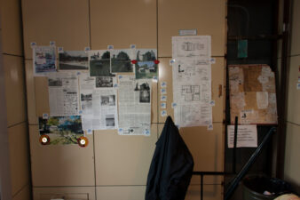 This was a utility area next to the kitchen. Various articles and information about Lustron was displayed here.